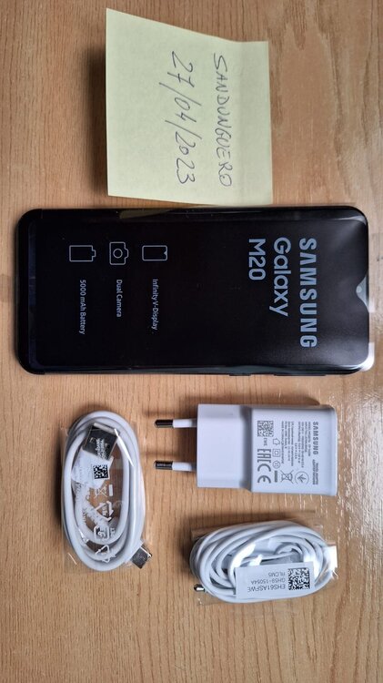 Movil Samsung M20 (3).jpeg