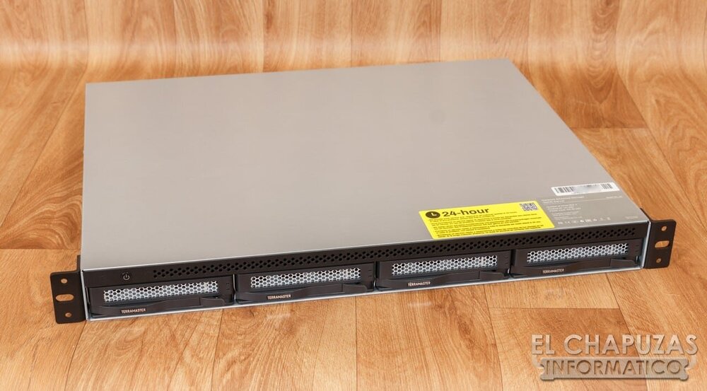 TerraMaster-U4-423-NAS-991.thumb.jpg.974c391c2524bbef66c7f6b778f0cac2.jpg