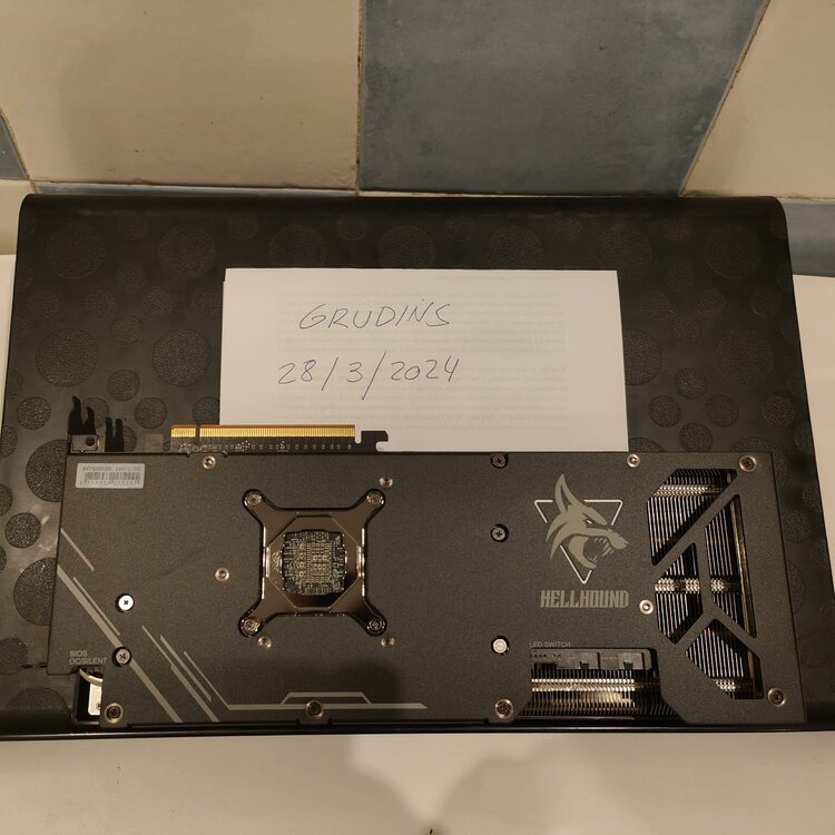hellhound 7900 reverso.jpg