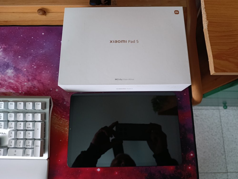 tablet(2).thumb.jpg.f2c3d323ab046389256e1525a827ae78.jpg